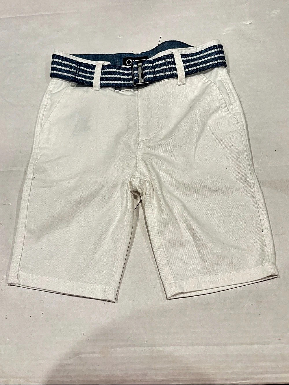 Chaps Boys Size 6 White Striped Shorts Like New